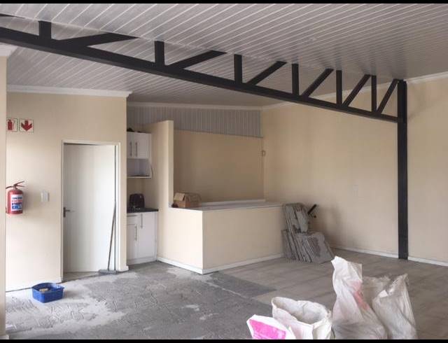 175M² WAREHOUSE RENTED IN CAPRICORN